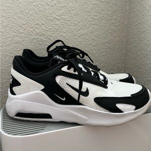 Nike Air Max Bolt